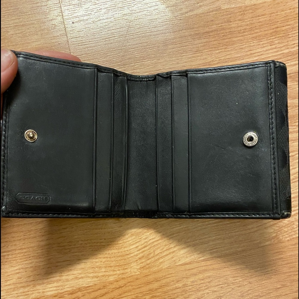 Coach Wallet - Picture 3 of 4